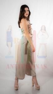 Mariely- Anfitriona